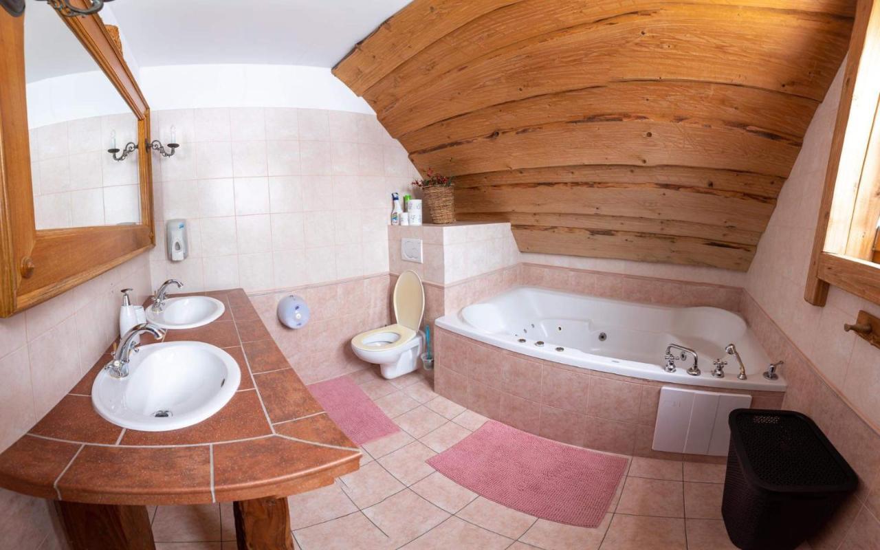 Drevenica Pod Vrskom Terchová Exteriör bild